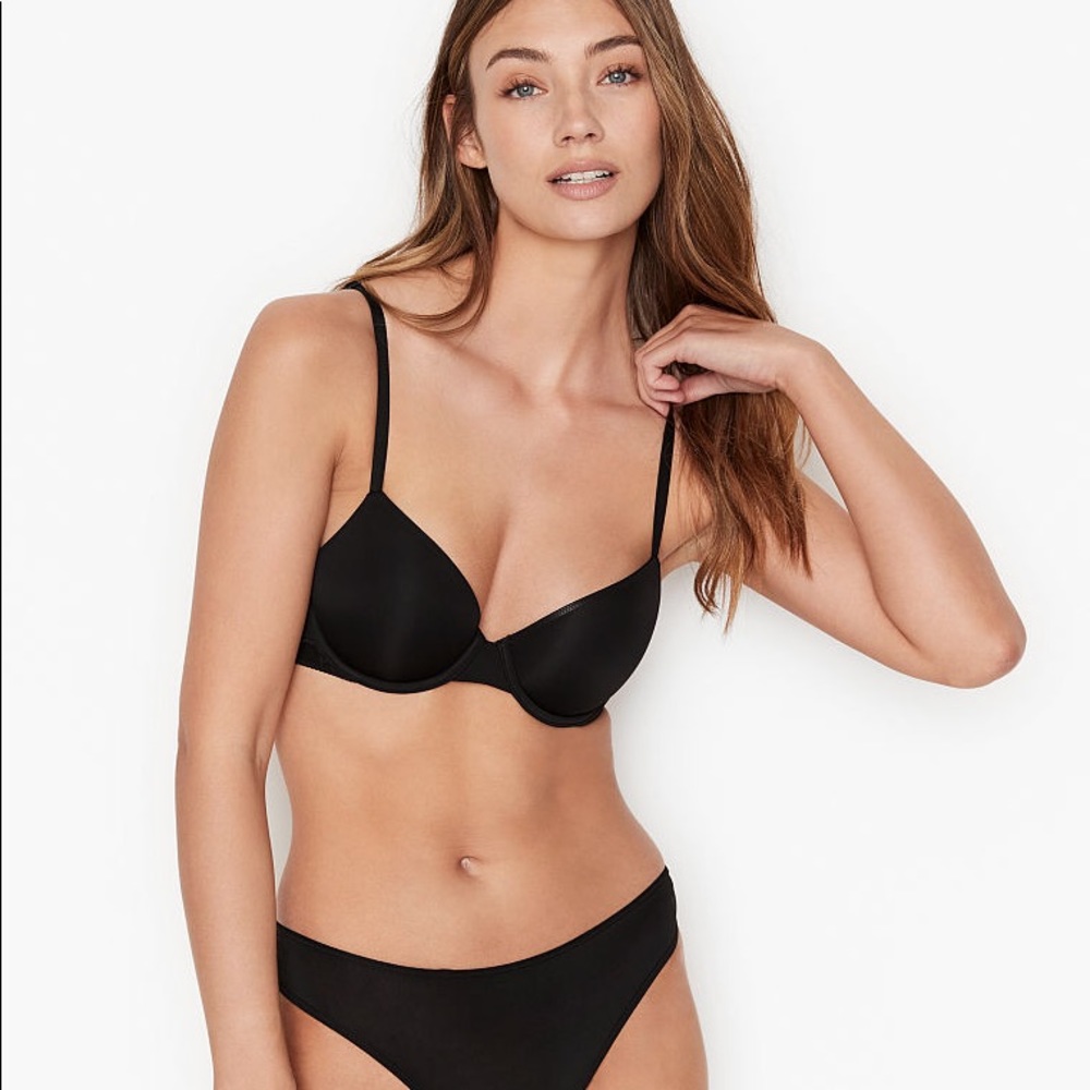 Victoria’s Secret Black T-shirt Push-up Bra